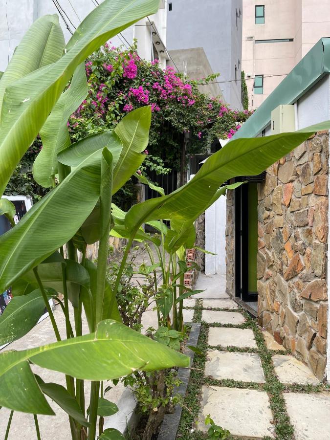 Yen Homestay ダナン市 エクステリア 写真