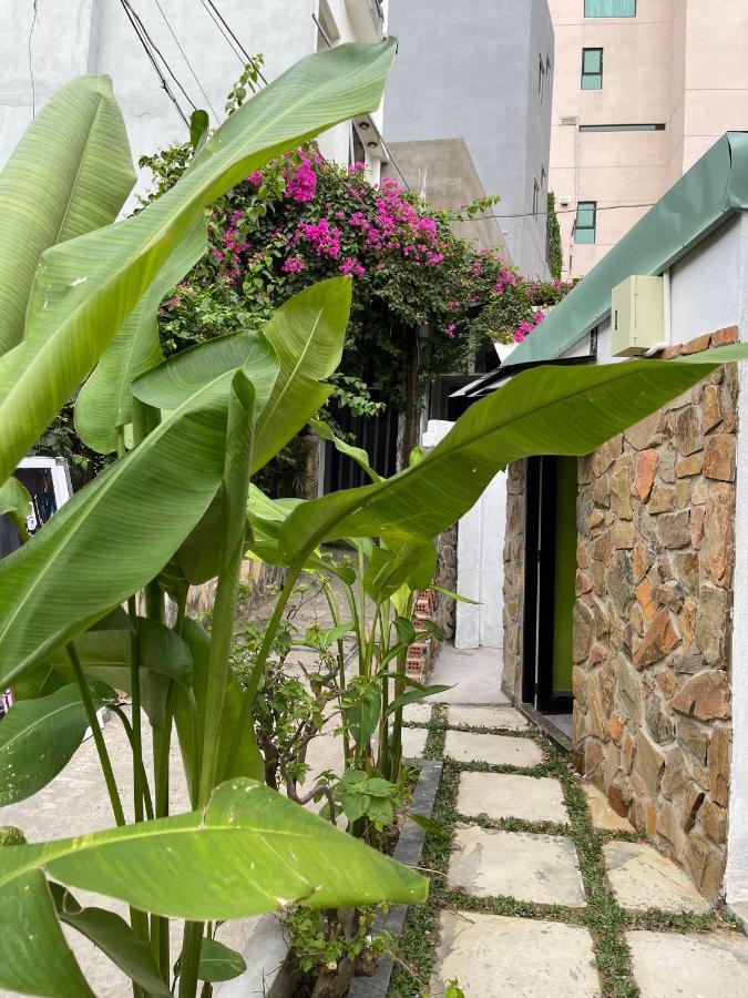 Yen Homestay ダナン市 エクステリア 写真